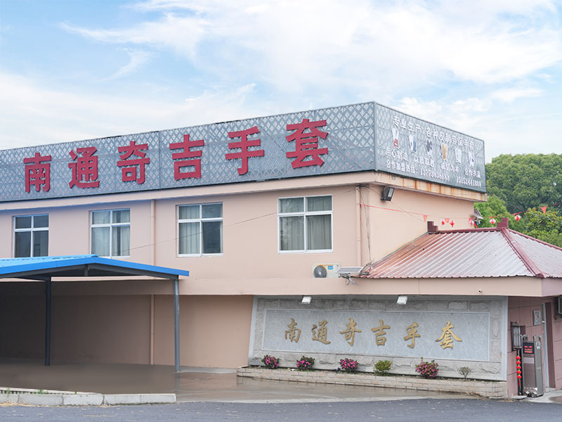 En dehors de l'usine