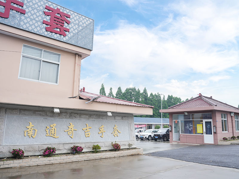 En dehors de l'usine